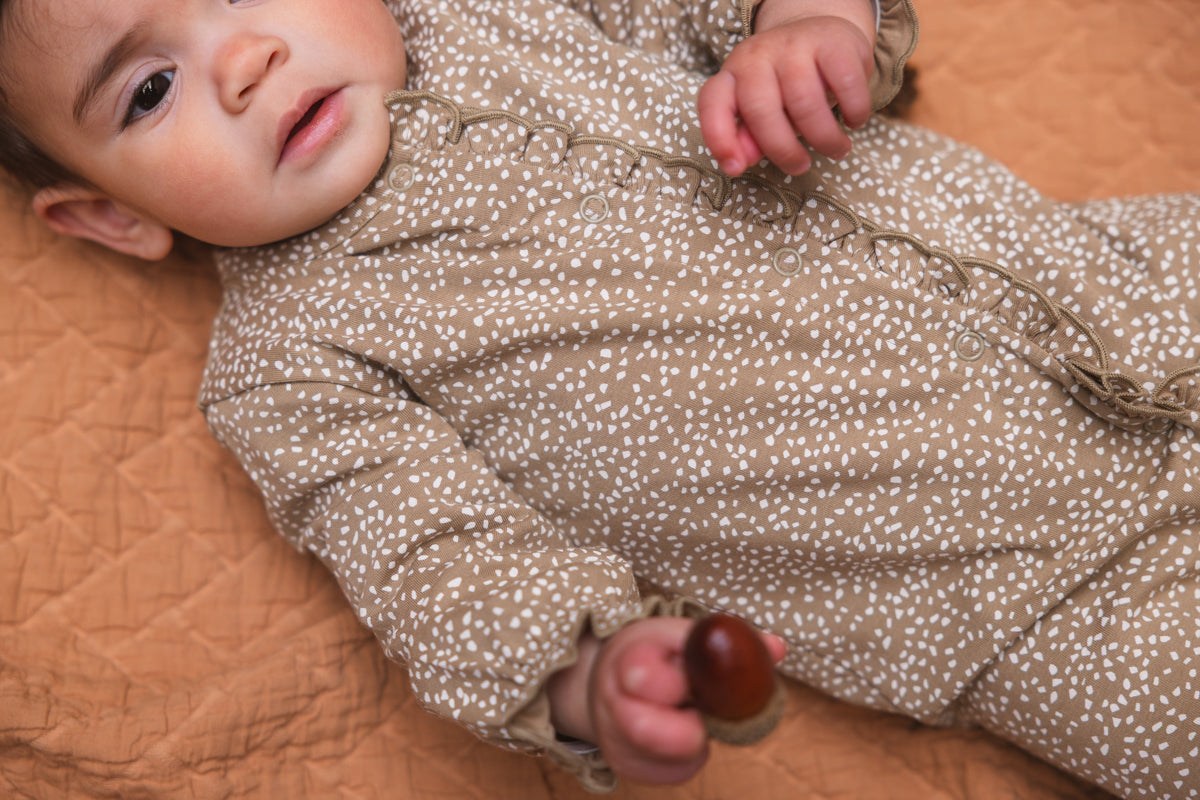 Playsuit met stippen | AOP Sand Dot