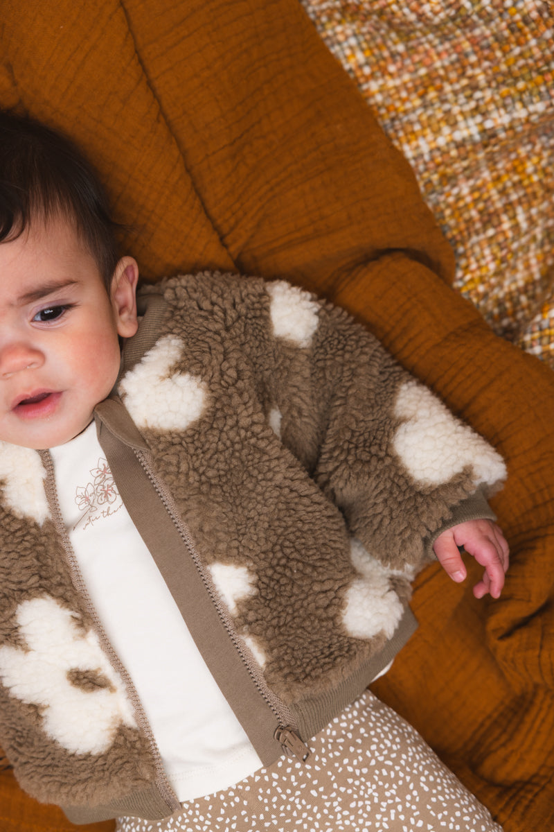 Jas zandkleurig met bloemen | AOP Sand Flower